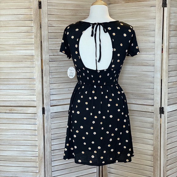 Summer Spring Mini Dress Black with Daisy Print Open Back Ties at neck Stretch - Picture 3 of 12